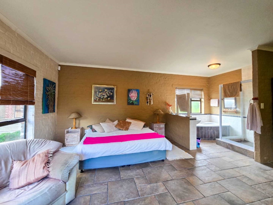 3 Bedroom Property for Sale in Stilbaai Wes Western Cape